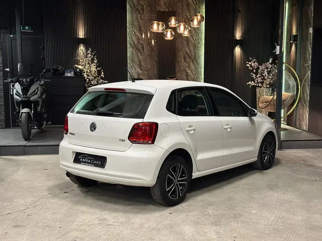 Volkswagen Polo 2