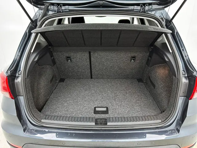 SEAT Arona 1.0 EcoTSI Style Connect 2024 Benzine 22