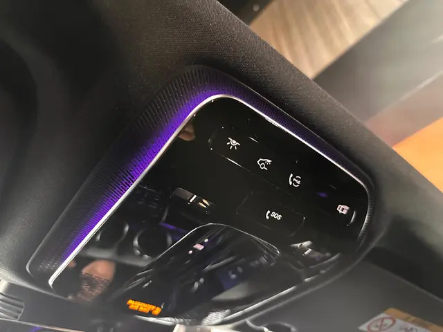 Mercedes-Benz GLC 200 4MATIC AMG Line 2023 Benzine 22