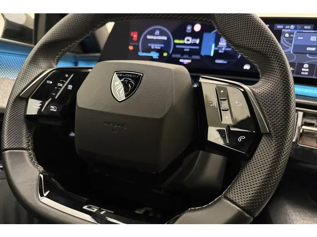 Peugeot e-5008 GT Avantage 73 kWh 2025 Elektrisch 23