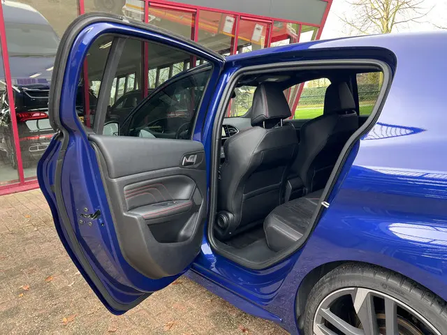 Peugeot 308 1.6 e-THP GTi 250 2016 Benzine 19