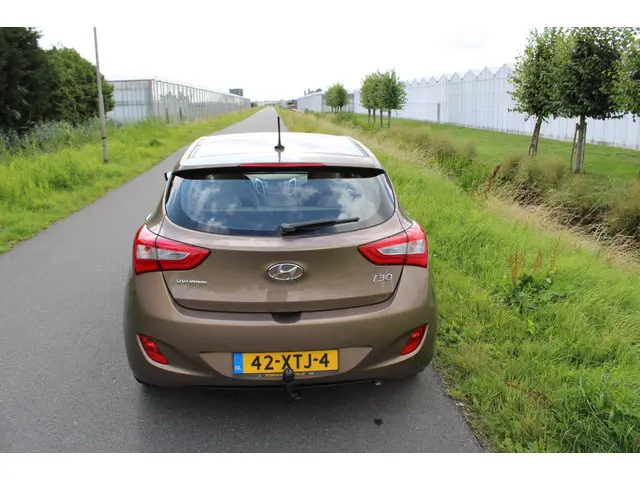 Hyundai i30 1.6 GDI i-Vision Automaat 2012 Benzine 9