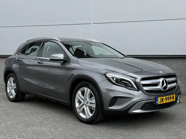 Mercedes-Benz GLA 180 2015 Benzine 9