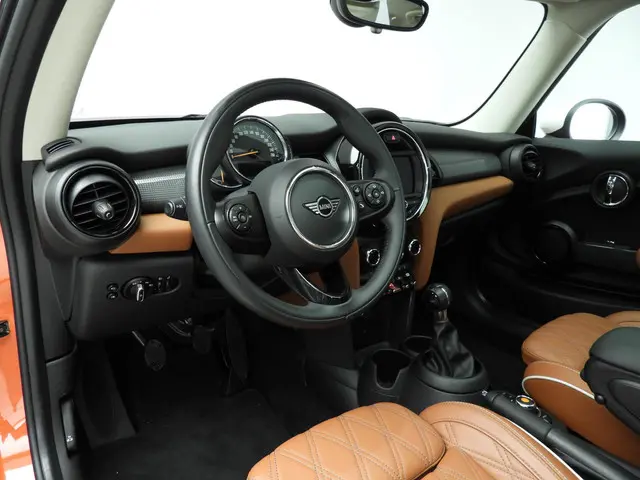 MINI 3-Deurs Cooper 2019 Benzine 6