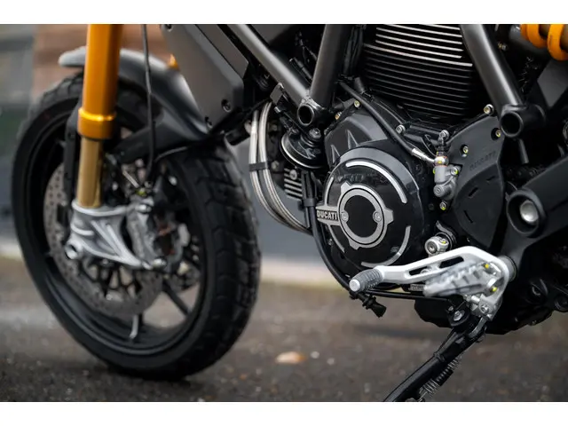 Ducati Scrambler 1100 Sport Pro 2022 Benzine 13