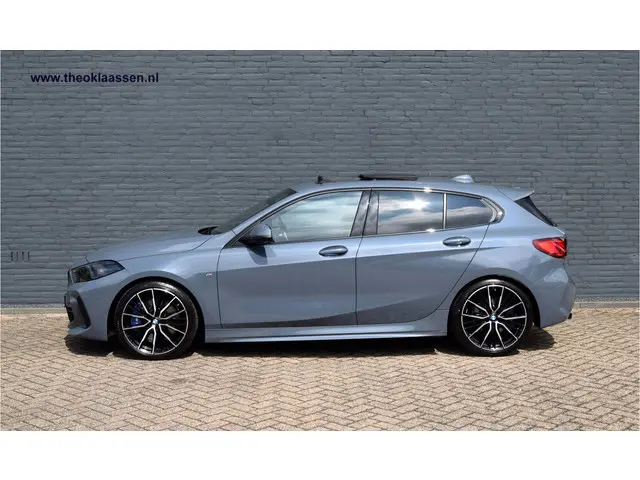 BMW 1 Serie 120i 2023 Benzine 5