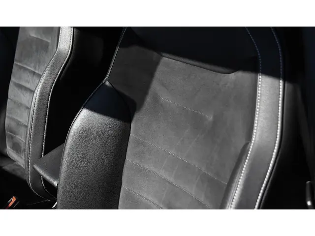 SEAT Arona 1.0 FR X Launch Edition 2018 Benzine 39