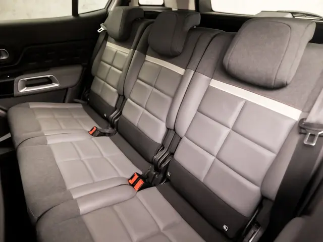 Citroën C5 Aircross 1.6 PureTech Sport 2019 Benzine 16