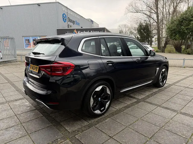 BMW iX3 Aut. High Executive 80 kWh 2021 Elektrisch 7