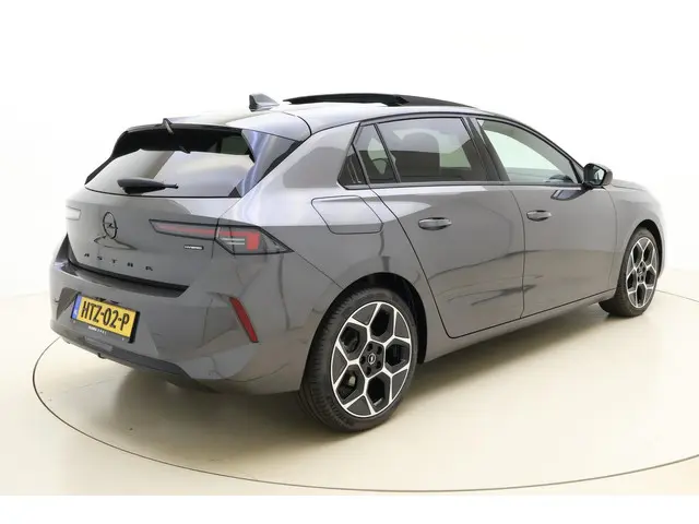 Opel Astra 2