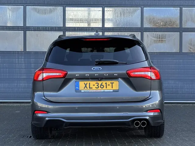 Ford Focus 1.0 ECOBOOST ST LINE BUSINESS 2019 Benzine 18