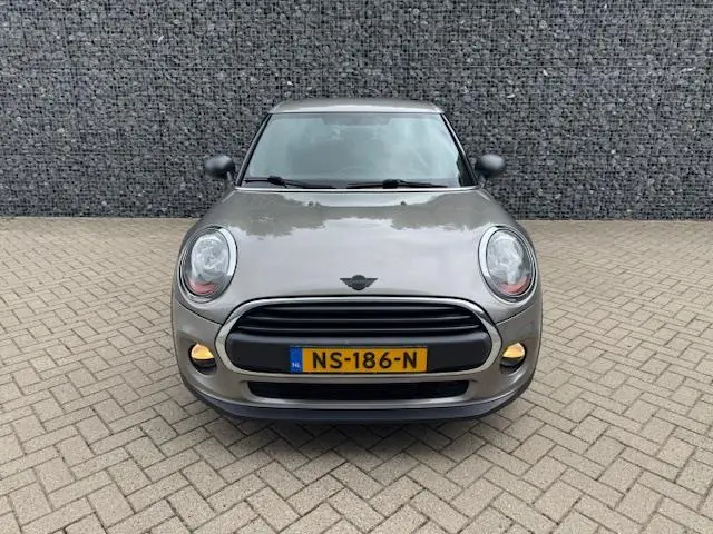 MINI One 3