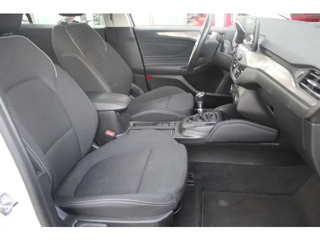 Ford Focus 1.0 EcoBoost Titanium Business 2019 Benzine 24