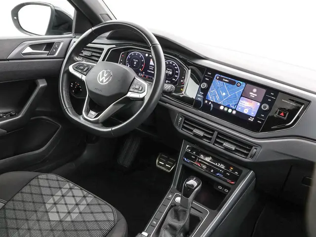 Volkswagen Taigo 1.0 TSI 115pk DSG R-Line 2024 Benzine 28