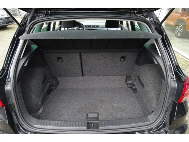 SEAT Arona 1.0 TSI Style 2020 Benzine 8