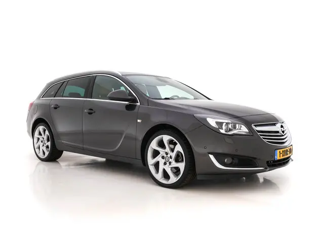 Opel Insignia Sports Tourer 1.6 T Cosmo 2014 Benzine