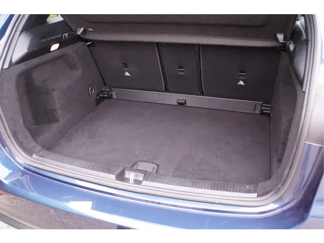 Mercedes-Benz B-Klasse B 200 2019 Benzine 21