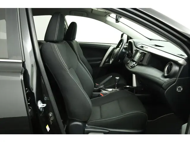 Toyota RAV4 2.5 Hybrid AWD Style 2018 Hybride Benzine 21