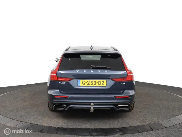 Volvo V60 2.0 T4 R-Design / polestar 211pk 2019 Benzine 4