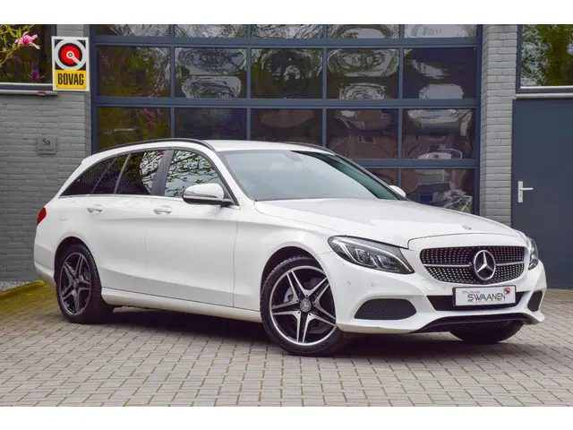 Mercedes-Benz C-Klasse 3