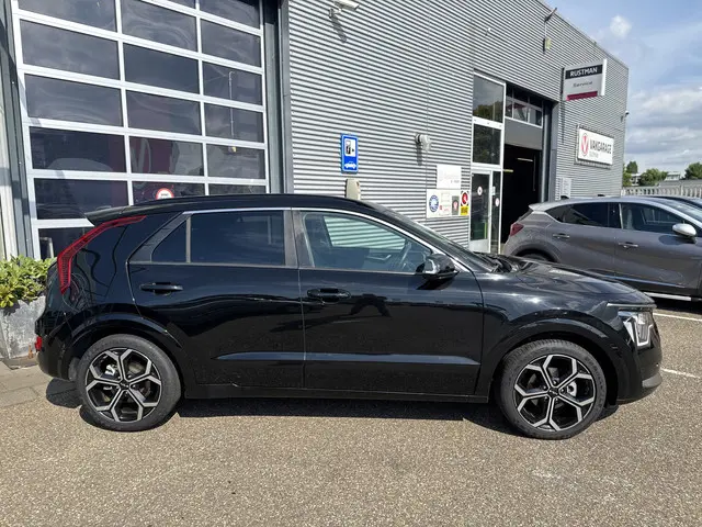 Kia Niro 1.6 GDi Hybrid DynamicLine 2023 Hybride Benzine 8