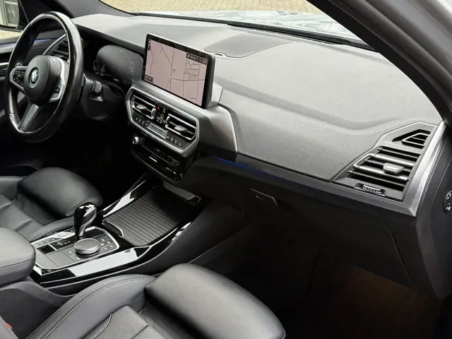 BMW X3 xDrive30e 2022 Hybride Benzine 6