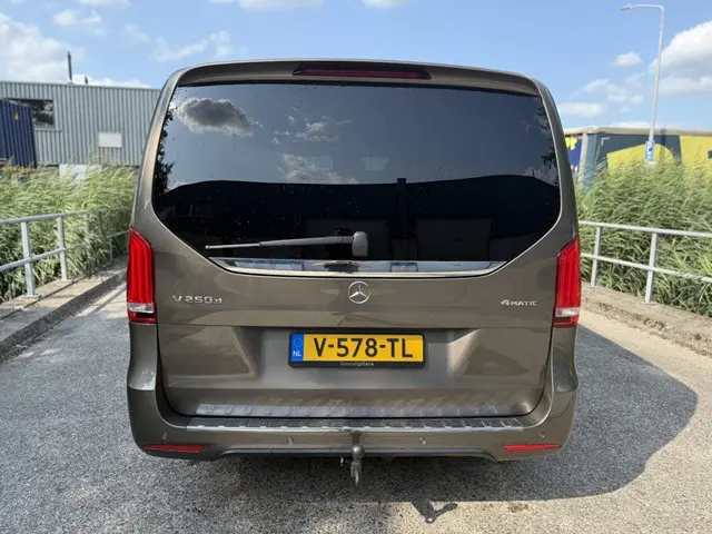 Mercedes-Benz V-Klasse 250d 4-M L.DC Ed. 2018 Diesel 4