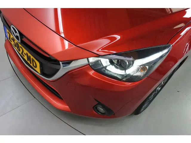 Mazda 2 1.5 115pk 6bak GT-M 2016 Benzine 11