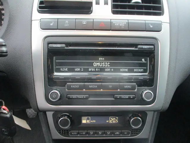 Volkswagen Polo 1.2 TSI Highline 2013 Benzine 4