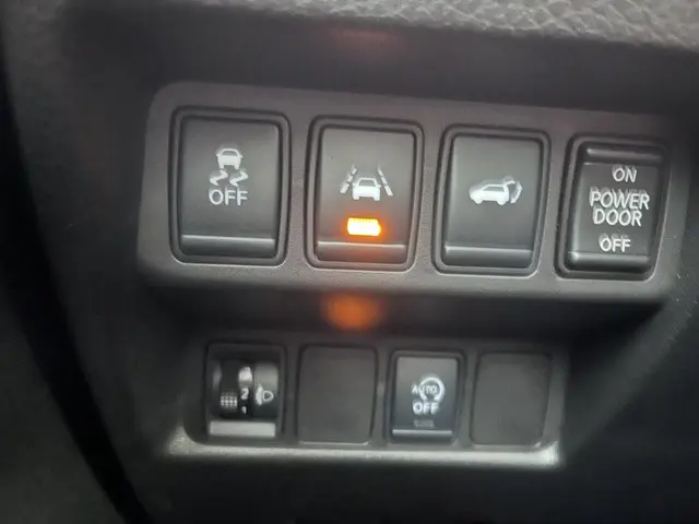 Nissan X-Trail 1.6 DIG-T N-Connecta 2018 Benzine 28