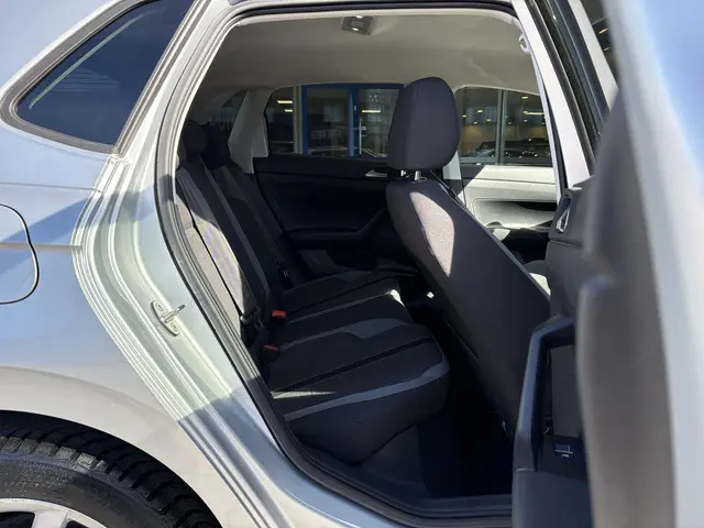 Volkswagen Polo 1.0 TSI Style 2022 Benzine 6