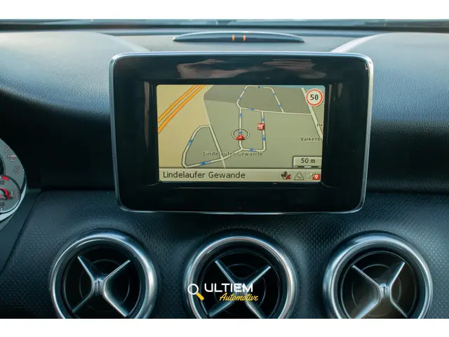 Mercedes-Benz A-Klasse 200 Ambition 2013 Benzine 11