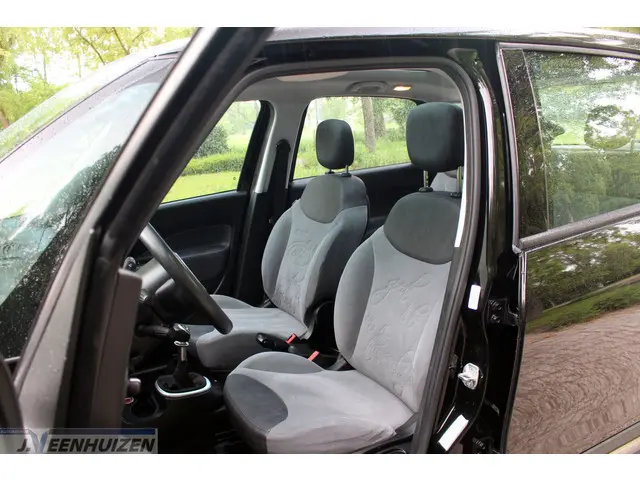 Fiat 500L 1.4-16V Lounge 2012 Benzine 4