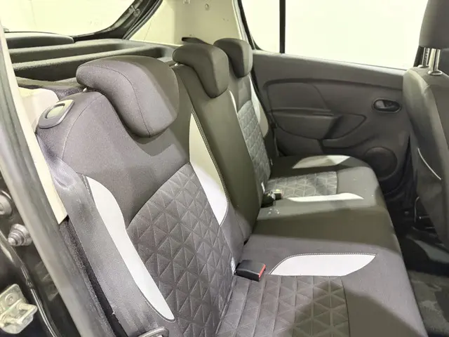 Dacia Sandero Stepway 0.9 TCe Laureate Navi 2014 Benzine 18