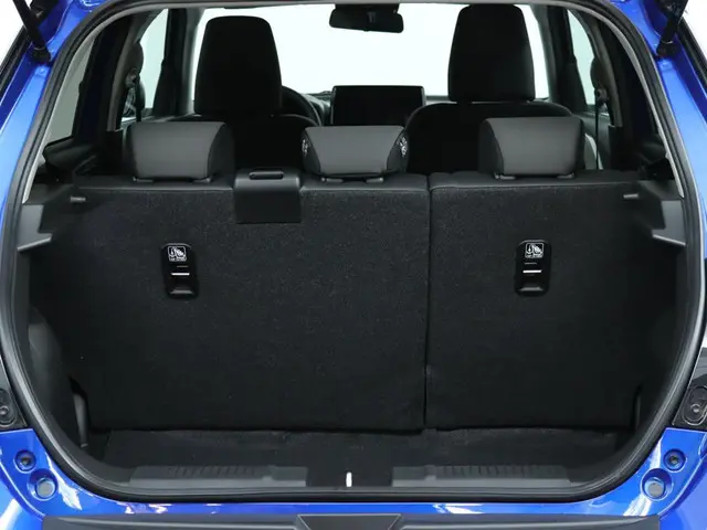 Suzuki Swift 1.2 Style Smart Hybrid 2024 Benzine 23