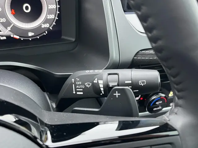 Nissan QASHQAI 1.3 MHEV Xtronic Tekna Plus 2025 Benzine 47