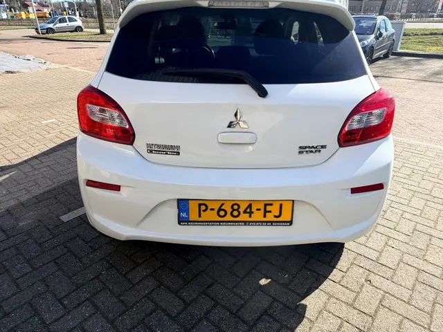 Mitsubishi Space Star 1.2 Instyle 2017 Benzine 8
