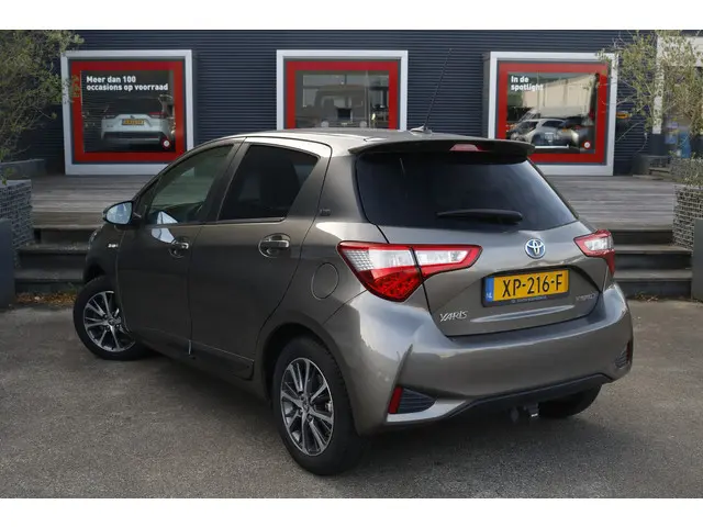 Toyota Yaris 1.5 Hybrid Y20 2019 Hybride Benzine 7