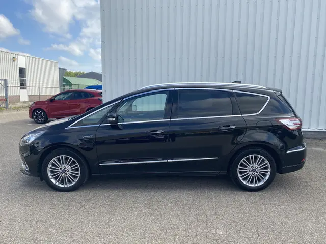 Ford S-Max 2.5 FHEV Vignale 2023 Hybride Benzine 8