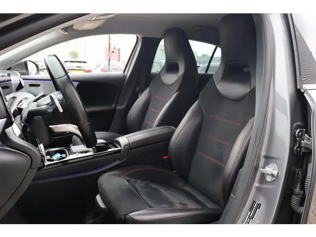 Mercedes-Benz A-Klasse 250 Premium Plus 2018 Benzine 14