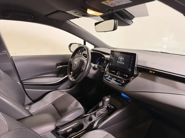 Toyota Corolla 1.8 Hybrid Dynamic 2021 Hybride Benzine 8