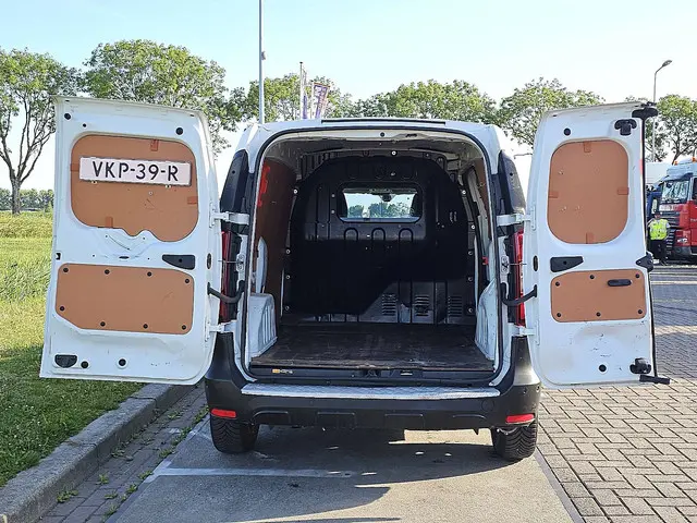 Renault Express 1.5 2021 Diesel 13