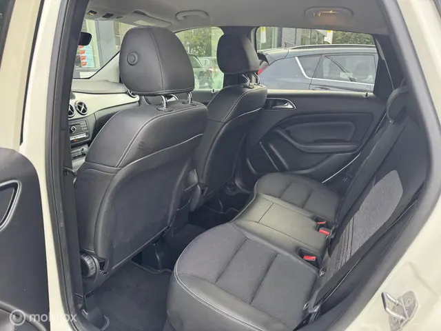 Mercedes-Benz B-Klasse 180 Ambition 2018 Benzine 20