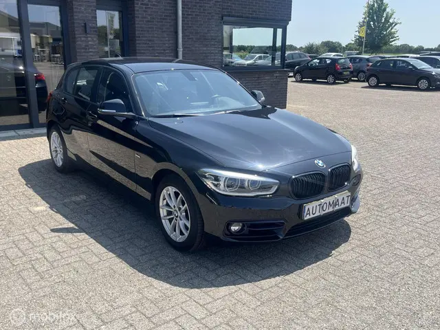 BMW 1 Serie 118i Corporate Lease Executive 2017 Benzine 7