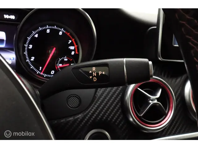 Mercedes-Benz A-Klasse 160 AMG-LINE 2017 Benzine 19