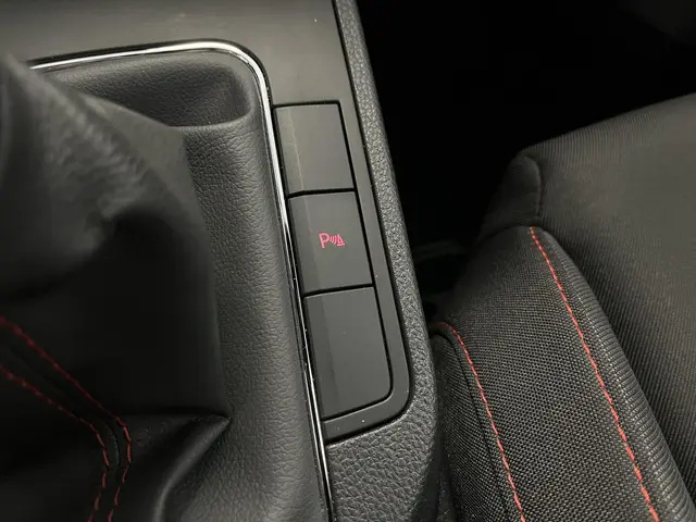 SEAT Ibiza 1.0 TSI FR Business Intense 2020 Benzine 41