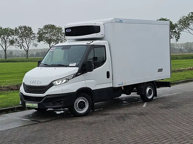 Iveco Daily 35S16 2022 Diesel 2