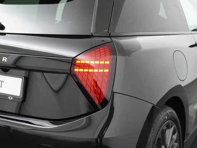 MINI 3-Deurs Cooper E 2026 Elektrisch 28