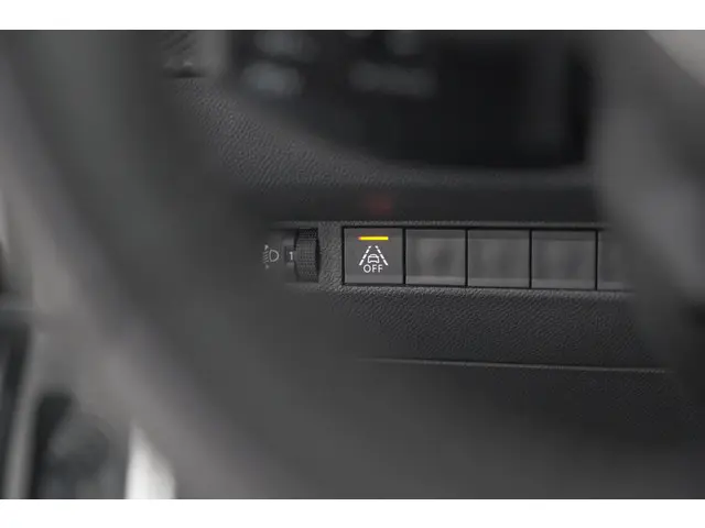 Peugeot 2008 PureTech 102 Allure Pack 2023 Benzine 46