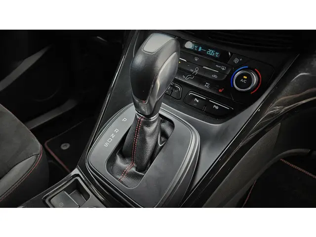 Ford Kuga 1.5 EcoBoost ST Line 2018 Benzine 18
